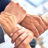 Microsoft lança programa gratuito para governos europeus reforçarem cibersegurança