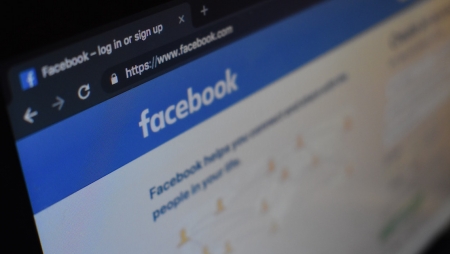 Facebook processa sites que vendiam informações do seus utilizadores