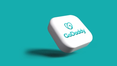 Cibercampanha de vários anos no GoDaddy infetou sites e servidores com malware