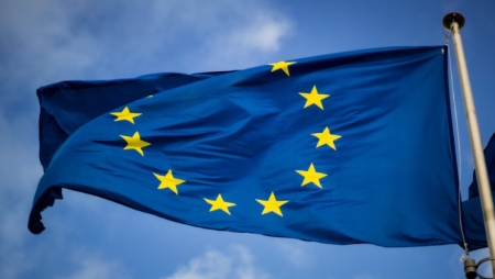 UE anuncia novo acordo sobre transferências de dados para os EUA