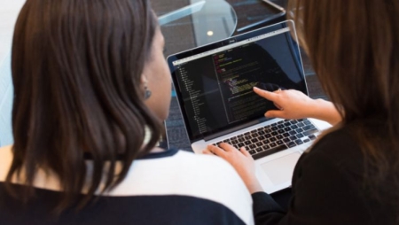 Fortinet reforça importância de criação de oportunidades para mulheres na cibersegurança