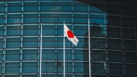 Maior porto japonês interrompe operações devido a ransomware