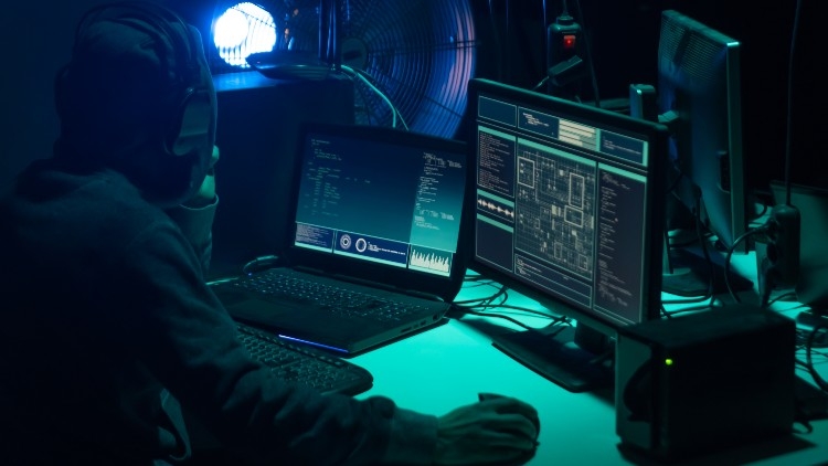 Agências dos EUA alertam para ransomware que atingiu mais de 1.300 organizações