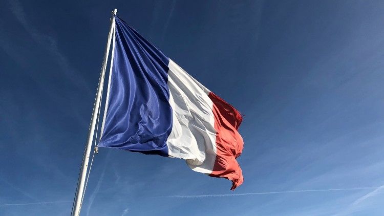 Grupo pró-Rússia coloca site do Senado francês em baixo