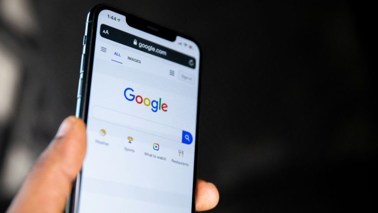 Cibercriminosos exploram contas do Google Ads para disseminar anúncios maliciosos