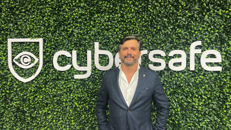 Automação: scripts, SOAR e Agentic AI