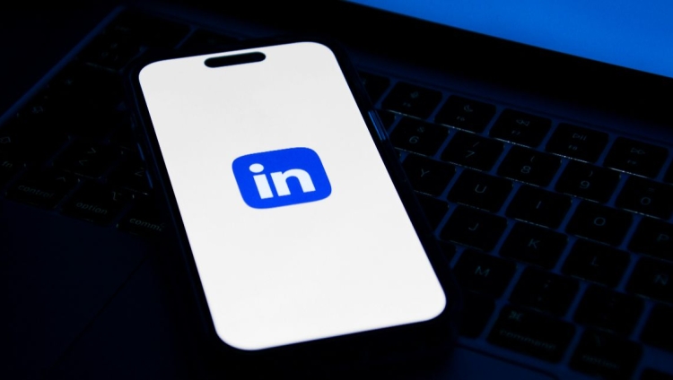 Campanha de phishing explora falsos comentários “oficiais” do LinkedIn
