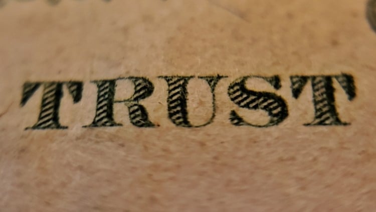 Ataques em 2026 exploram confiança em vez de vulnerabilidades